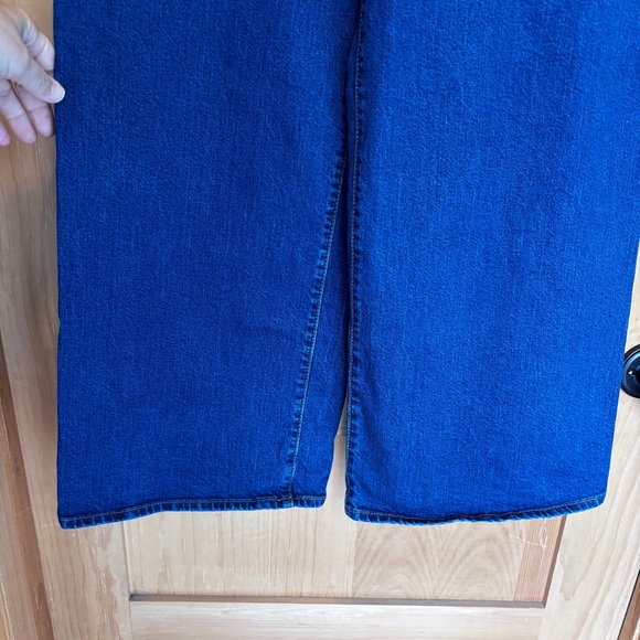 Universal Thread Sailor Wide-Leg High-Rise Ankle Jeans - Picture 4 of 11